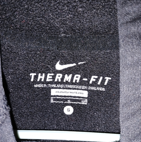 Nike thermal hoodie - Picture 2 of 2
